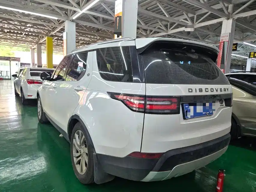 Land Rover Discovery 2018 — фото 6