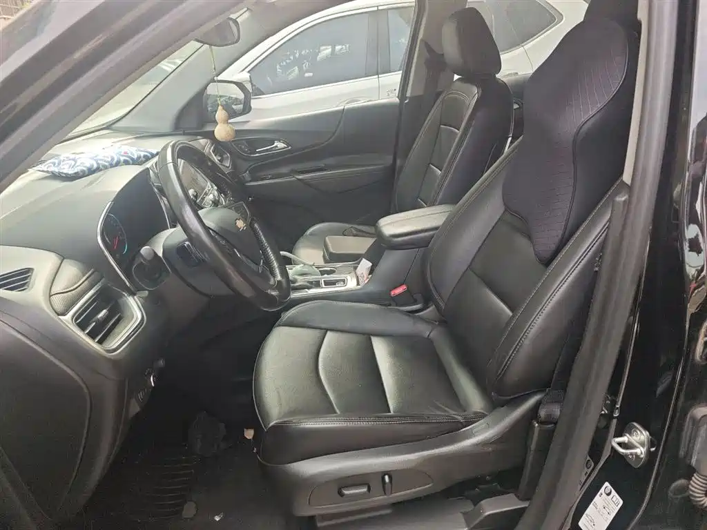 Chevrolet Equinox 2018 — фото 16