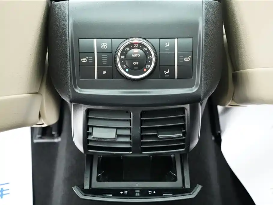 Mercedes-Benz R-Class 2015 — фото 17