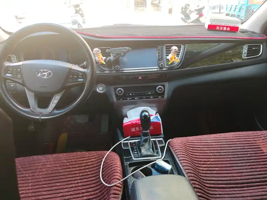 Hyundai Mistra 2015 — фото 12