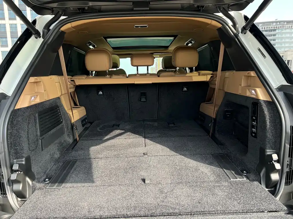 Land Rover Range Rover 2023 — фото 20