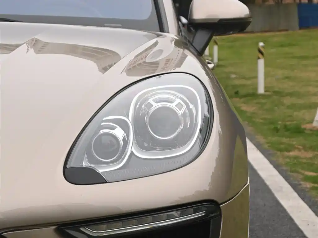 Porsche Macan 2015 — фото 13