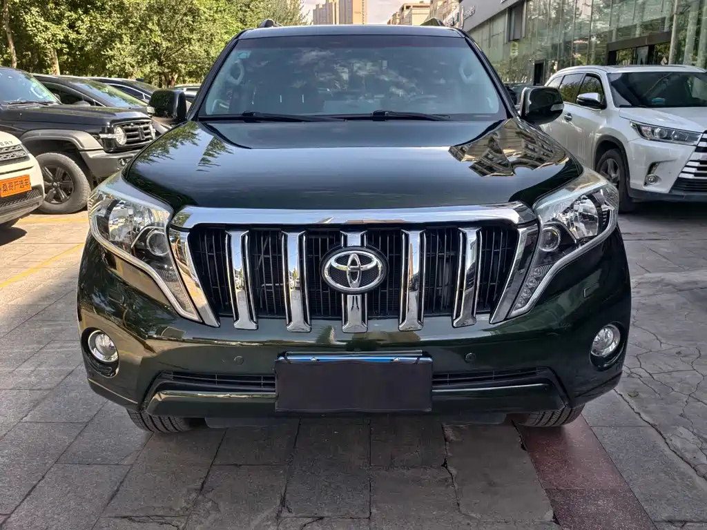 Toyota Prado 2017 — фото 9