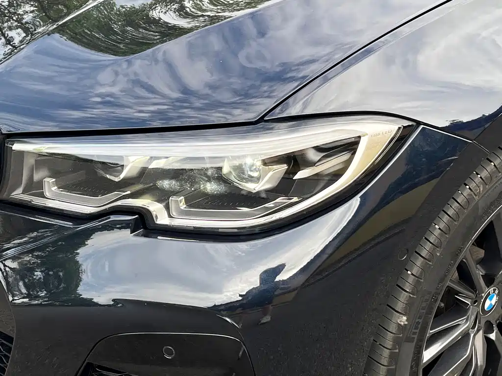 BMW 3 Series 2021