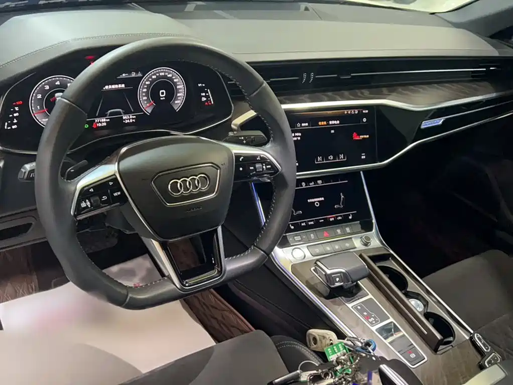 Audi A6L 2020