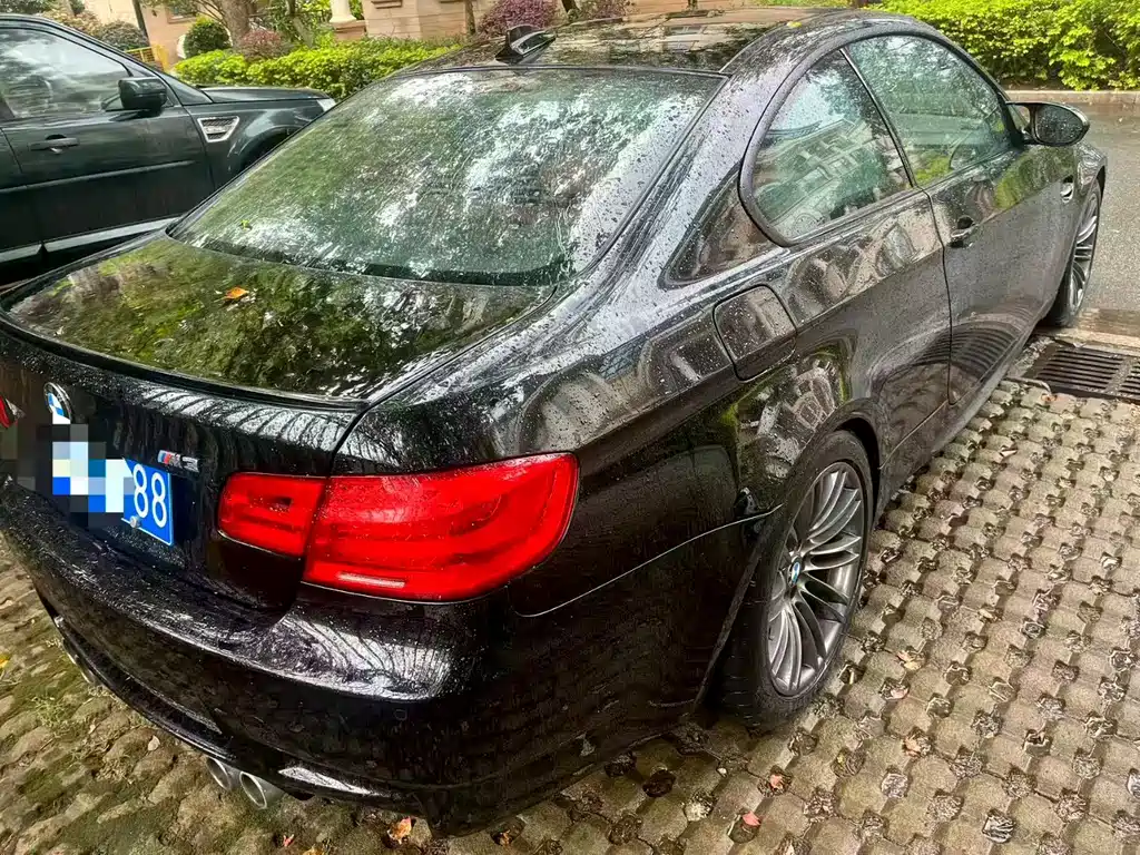BMW M3 2011 — фото 5