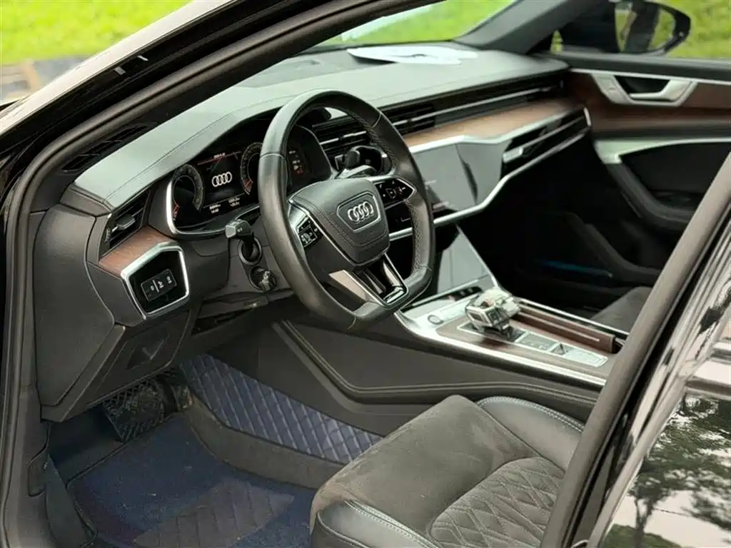 Audi A6L 2023