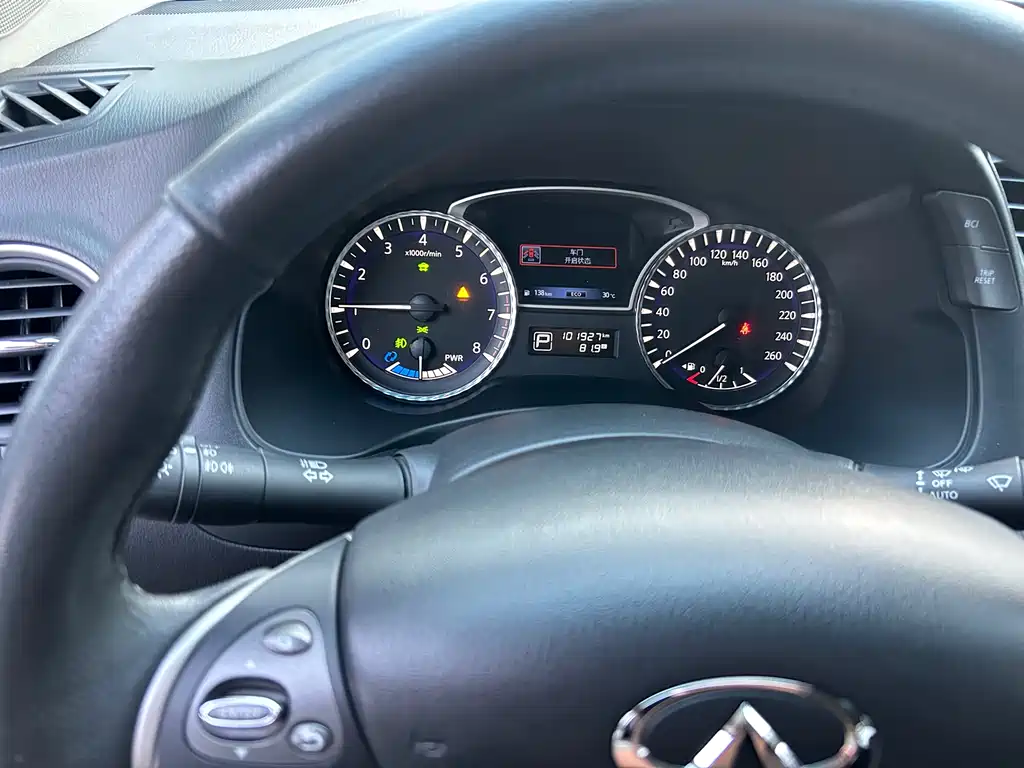 Infiniti QX60 2015 — фото 16