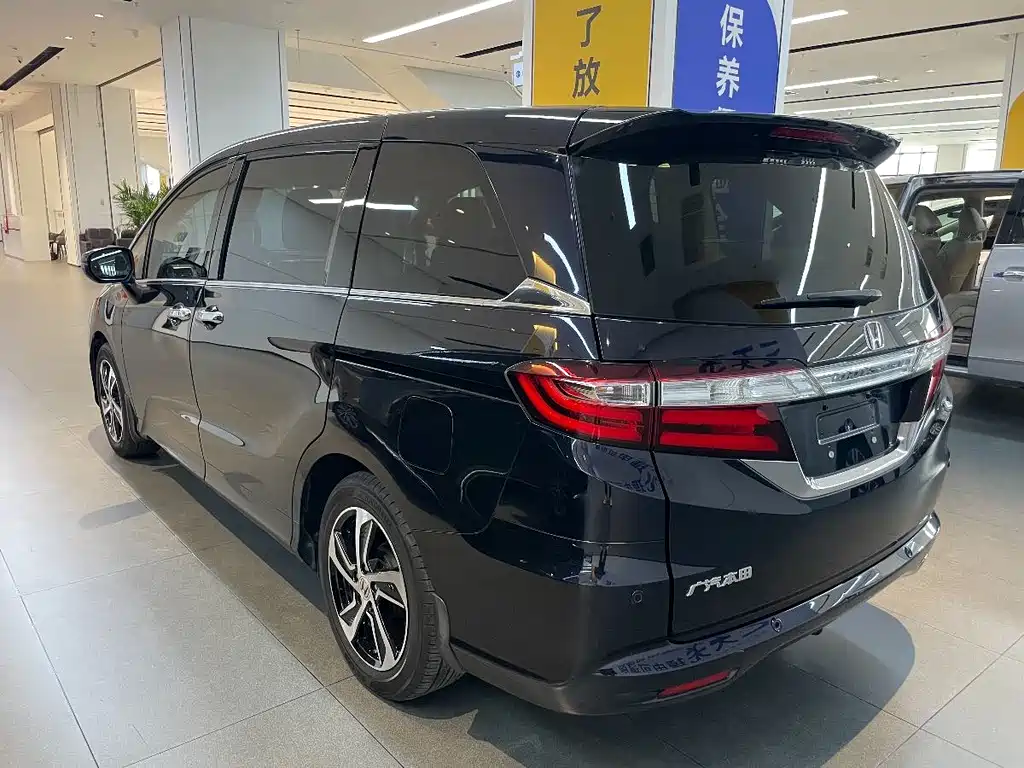 Honda Odyssey 2016 — фото 4