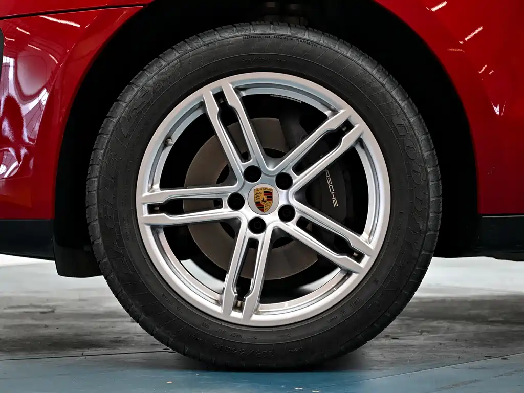 Porsche Macan 2024 — фото 14