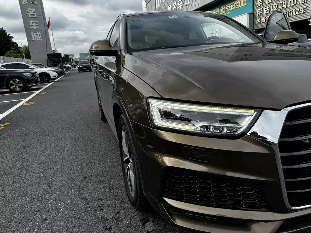 Audi Q3 2018 — фото 17