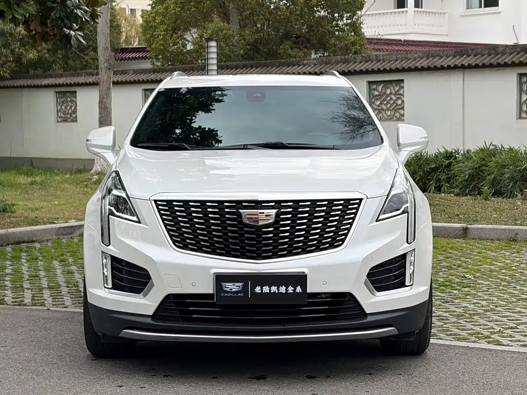 Cadillac XT5 2022 — фото 2