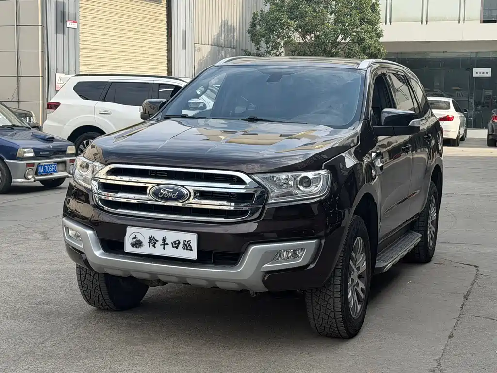 Ford Everest 2017 — фото 1