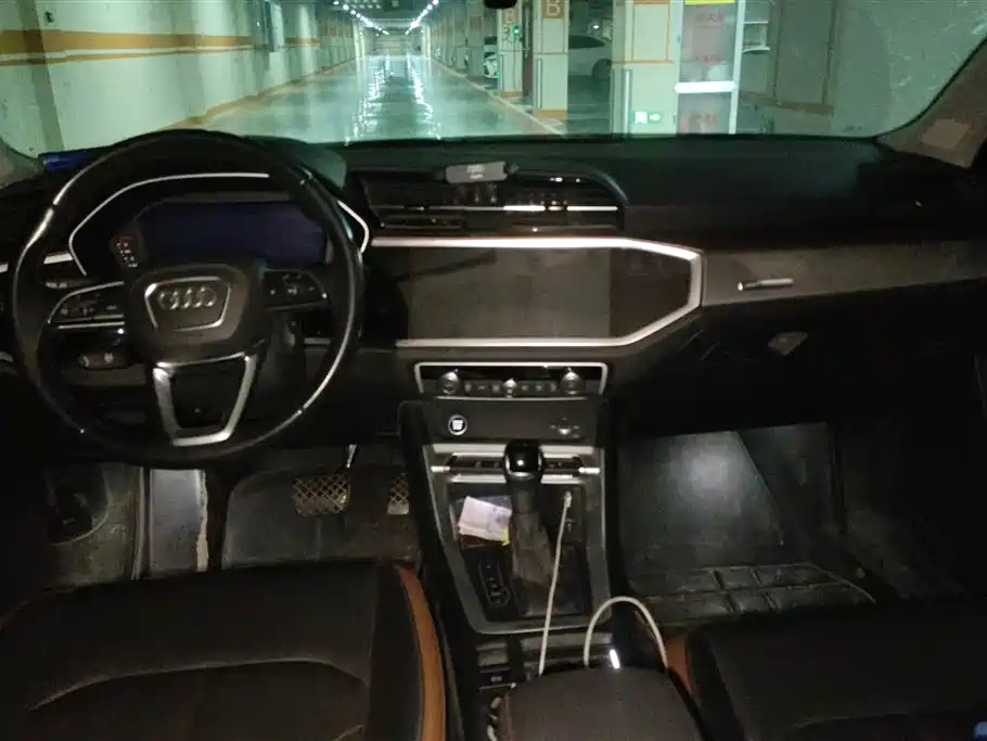 Audi Q3 2021 — фото 12