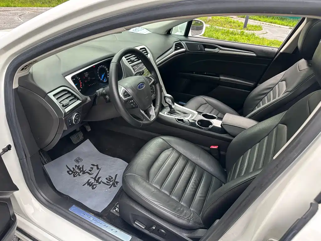 Ford Mondeo 2015 — фото 9