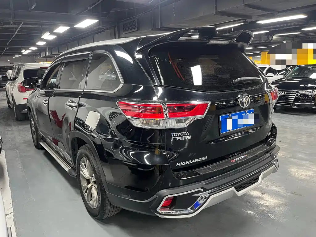 Toyota Highlander 2018 — фото 12