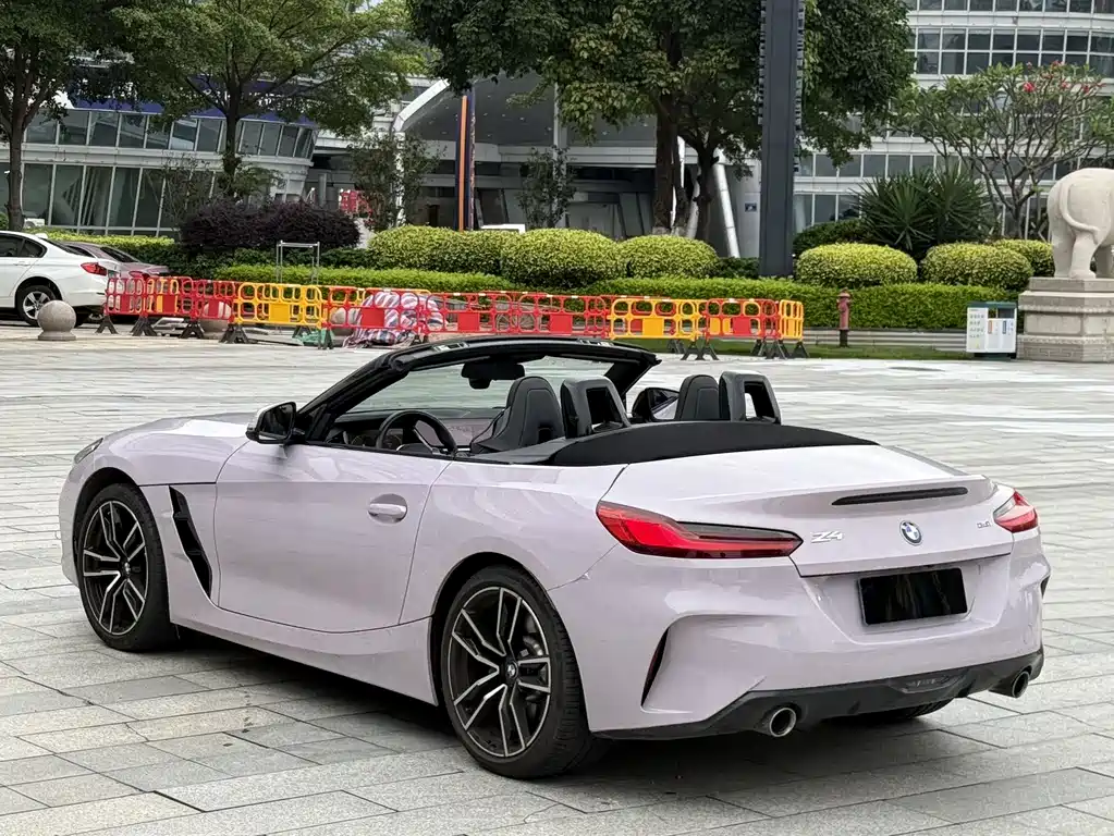 BMW Z4 2021 — фото 11