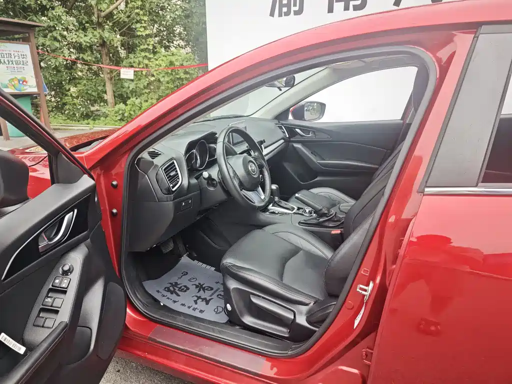 Mazda 3 Axela 2015 — фото 7