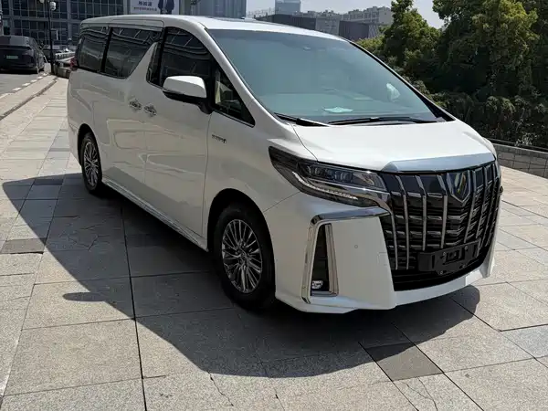 Toyota Alphard 2023