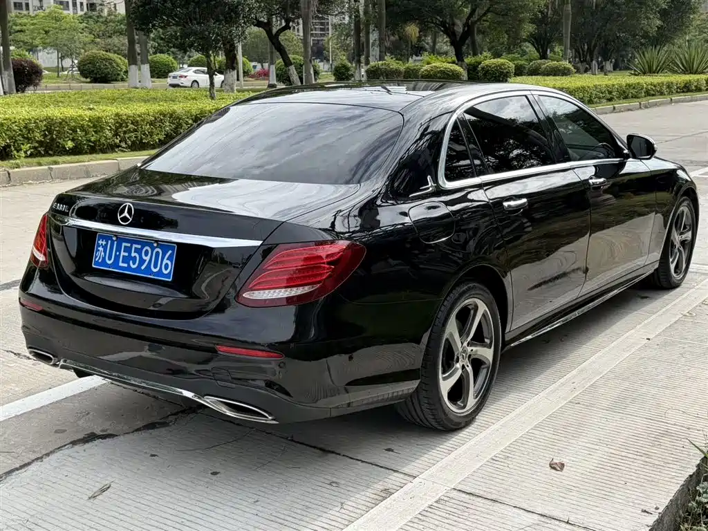Mercedes-Benz E-Class 2017
