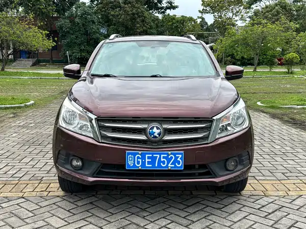 Venucia T70 2015