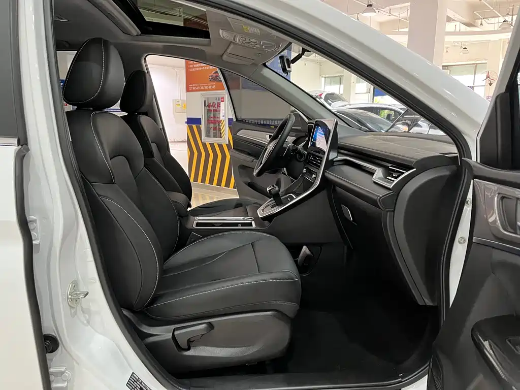 Haval M6 2023 — фото 10