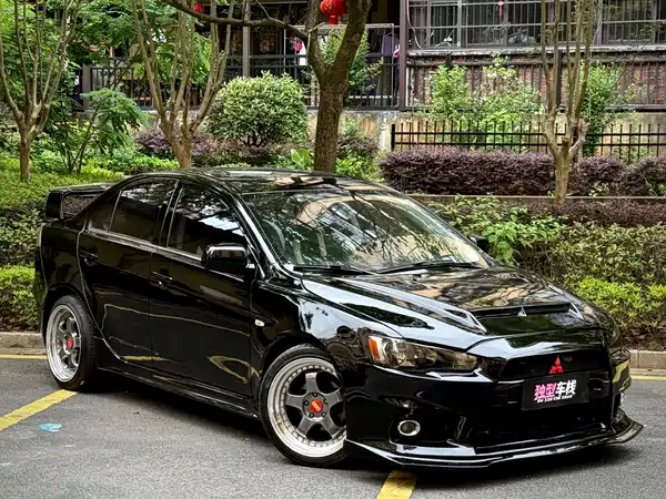 Mitsubishi Lancer EX 2013