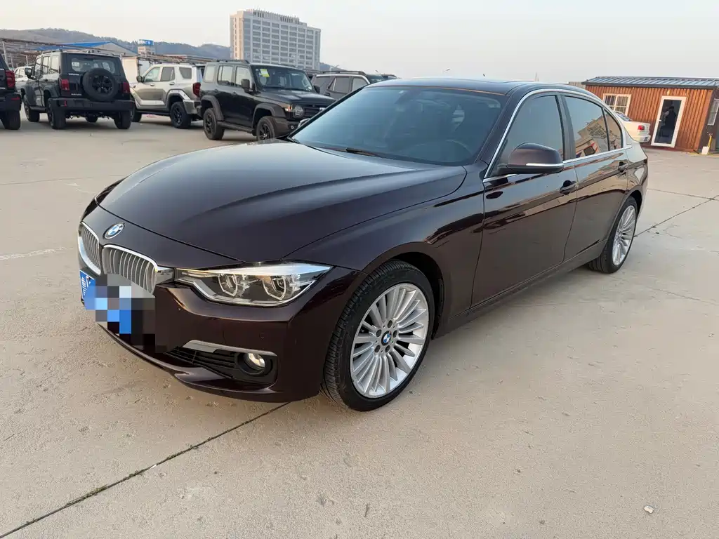 BMW 3 Series 2018 — фото 1