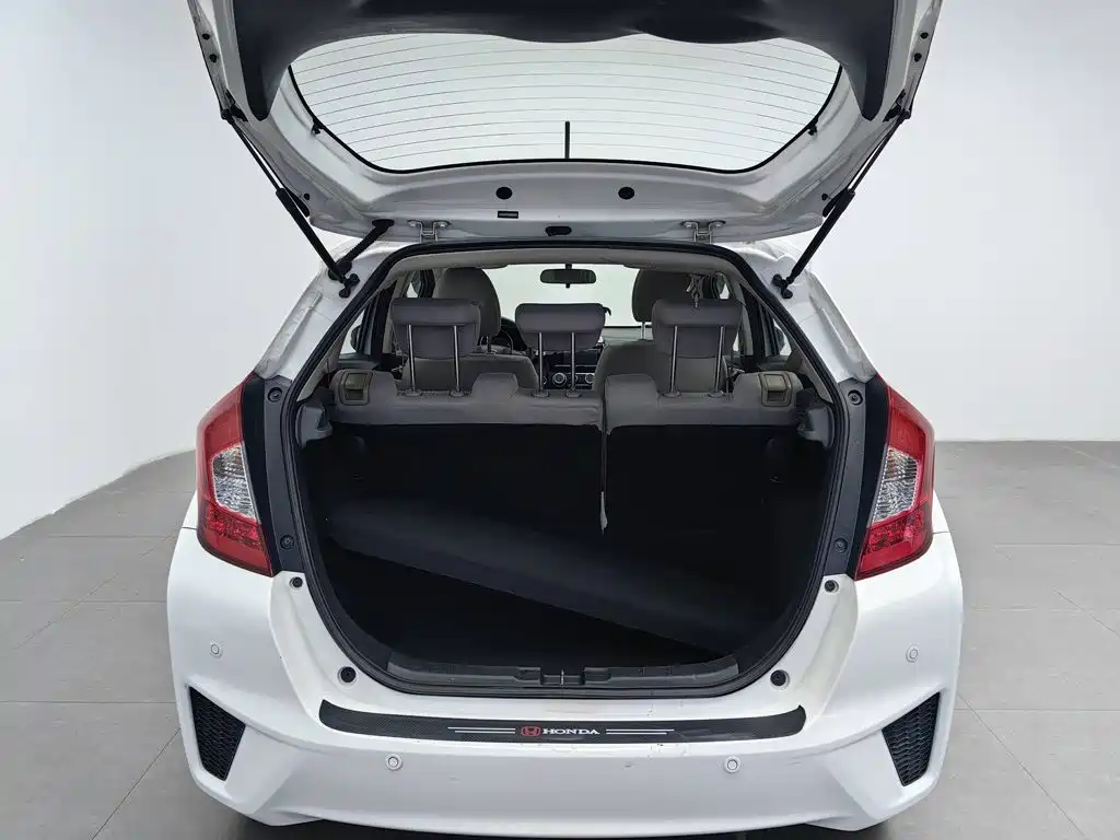 Honda Fit 2016 — фото 16