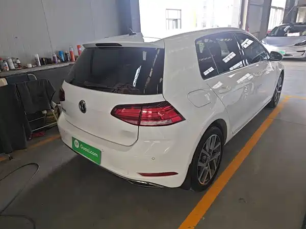 Volkswagen Golf 2020