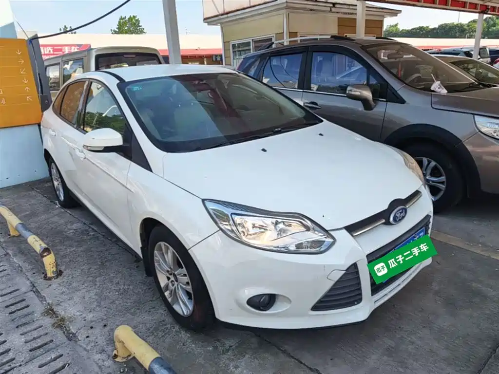 Ford Focus 2015 — фото 4