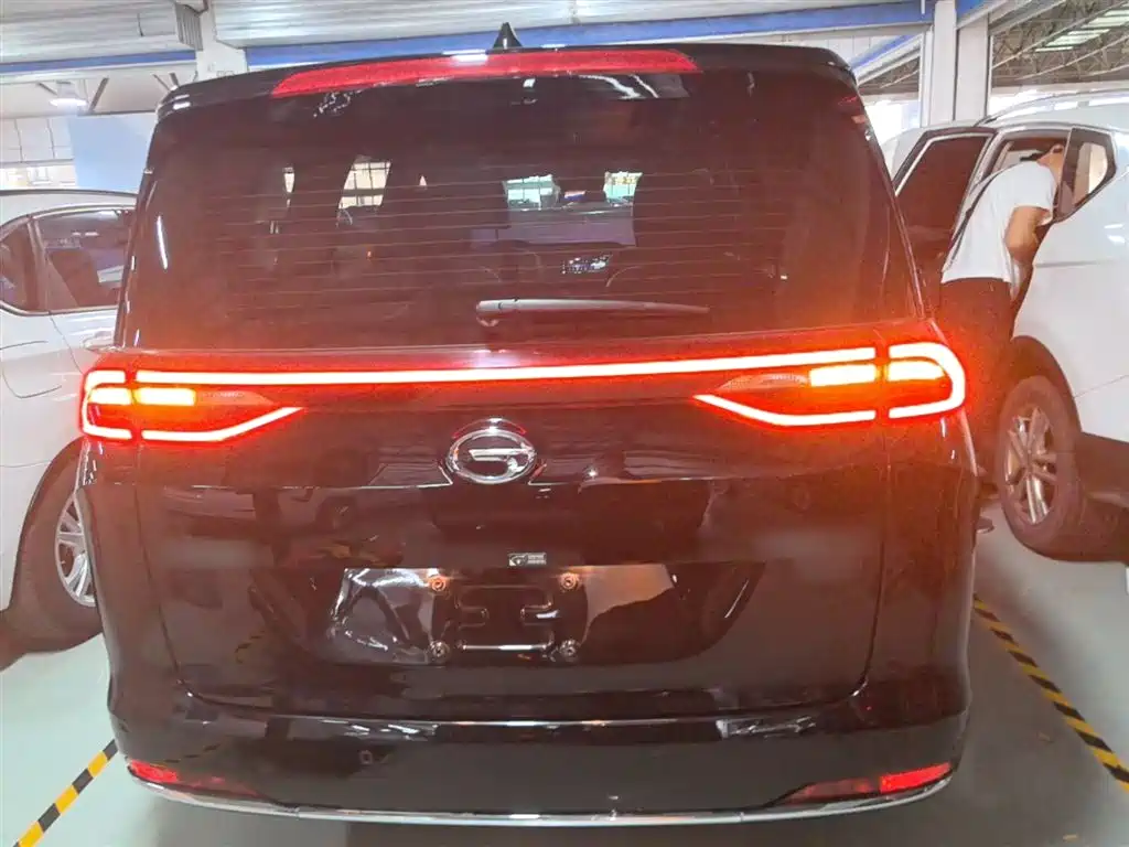 GAC Motor Trumpchi M6 2023 — фото 6