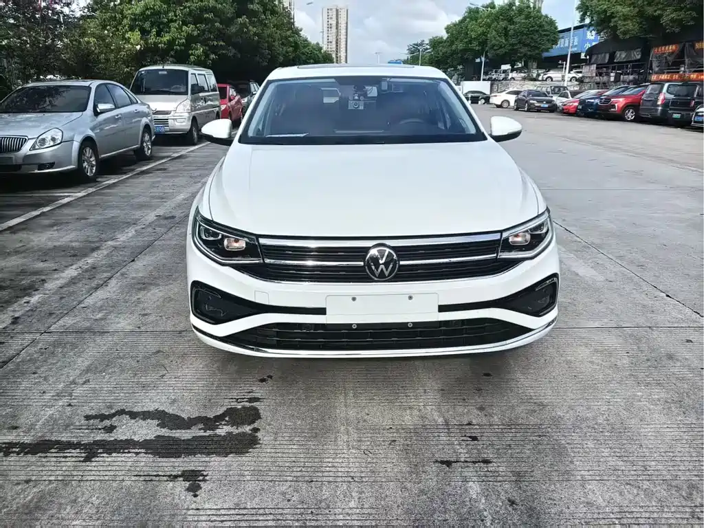Volkswagen Bora 2023