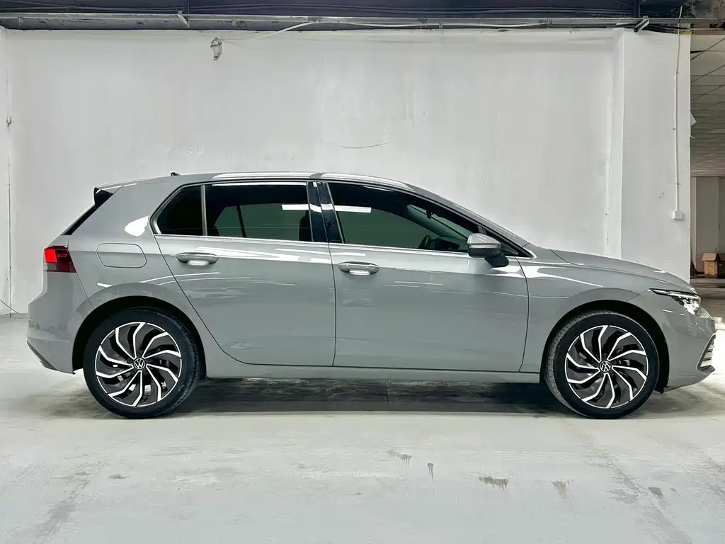 Volkswagen Golf 2022