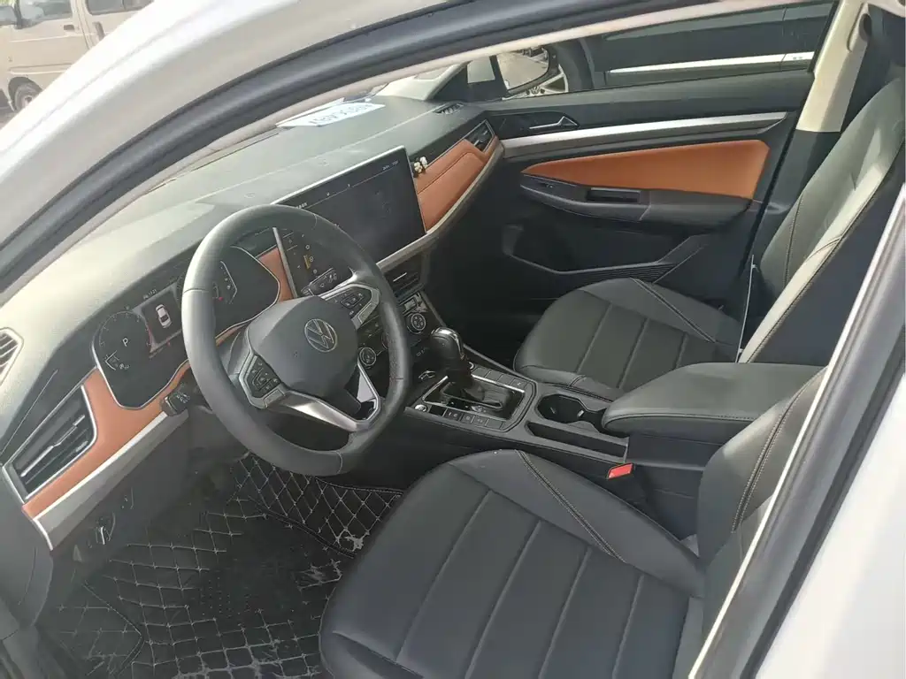 Volkswagen Bora 2023