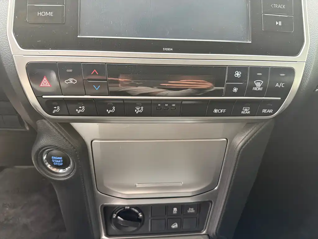 Toyota Prado 2019 — фото 16