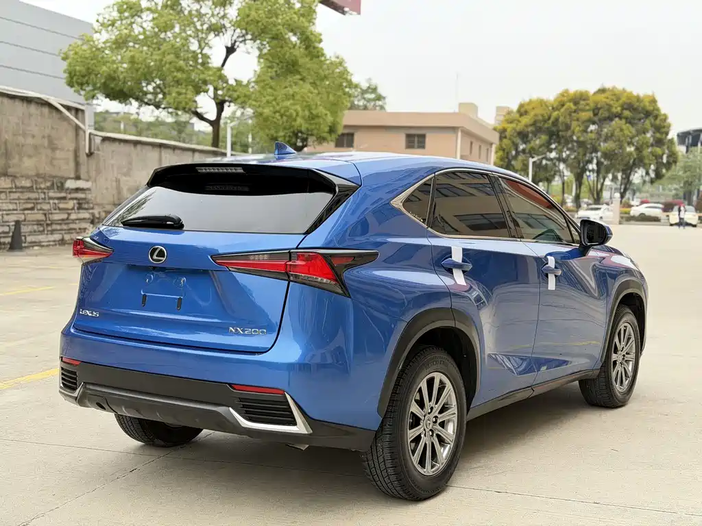 Lexus NX 2018 — фото 5