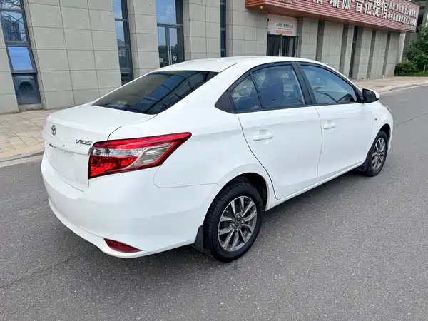 Toyota Vios 2015