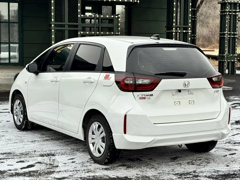 Honda Fit 2023 — фото 4