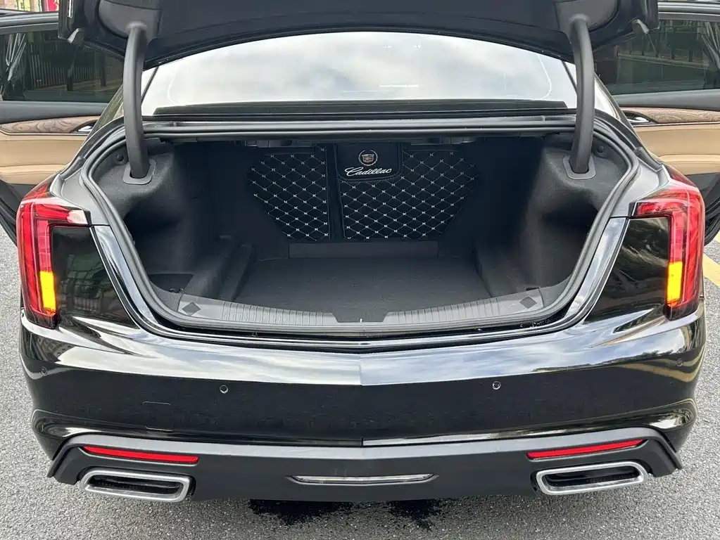 Cadillac CT5 2022 — фото 18