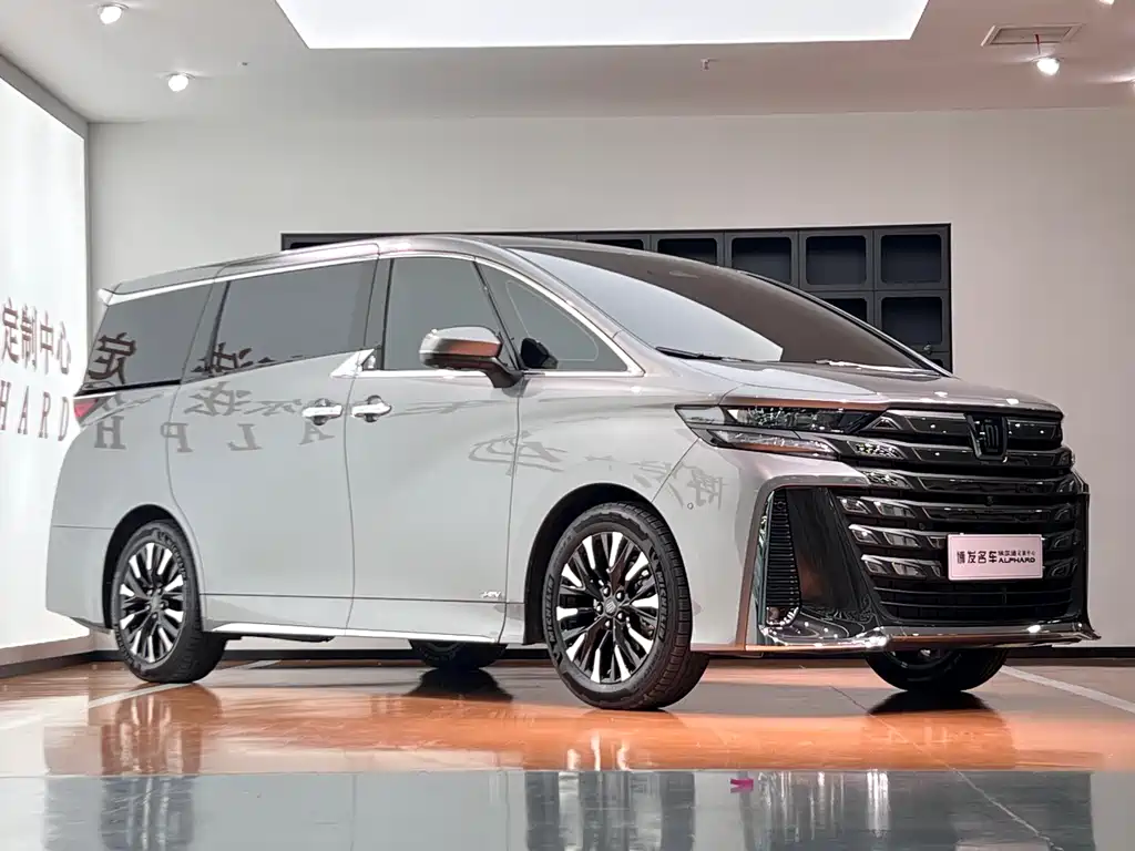 Toyota Vellfire 2025 — фото 3
