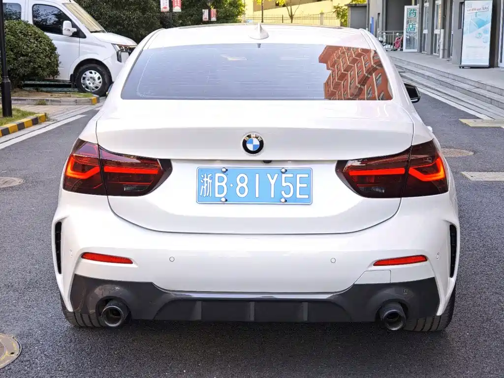 BMW 1 Series 2021 — фото 5