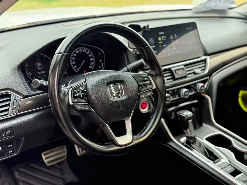 Honda Accord 2023 — фото 12
