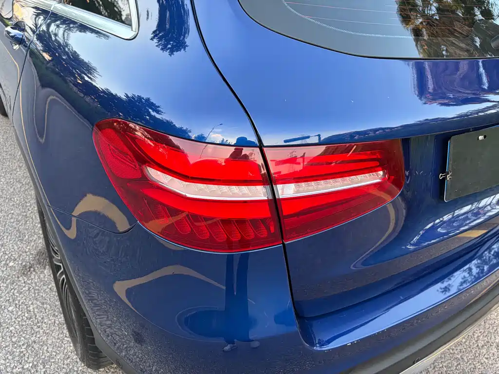Mercedes-Benz GLC 2018 — фото 13