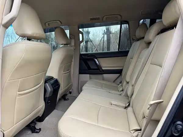 Toyota Prado 2010