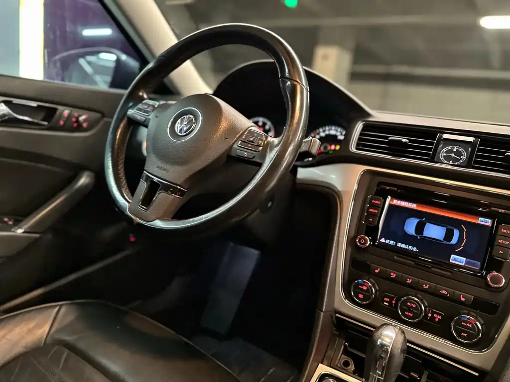 Volkswagen Passat 2015 — фото 24