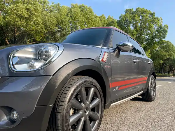 MINI Countryman 2016