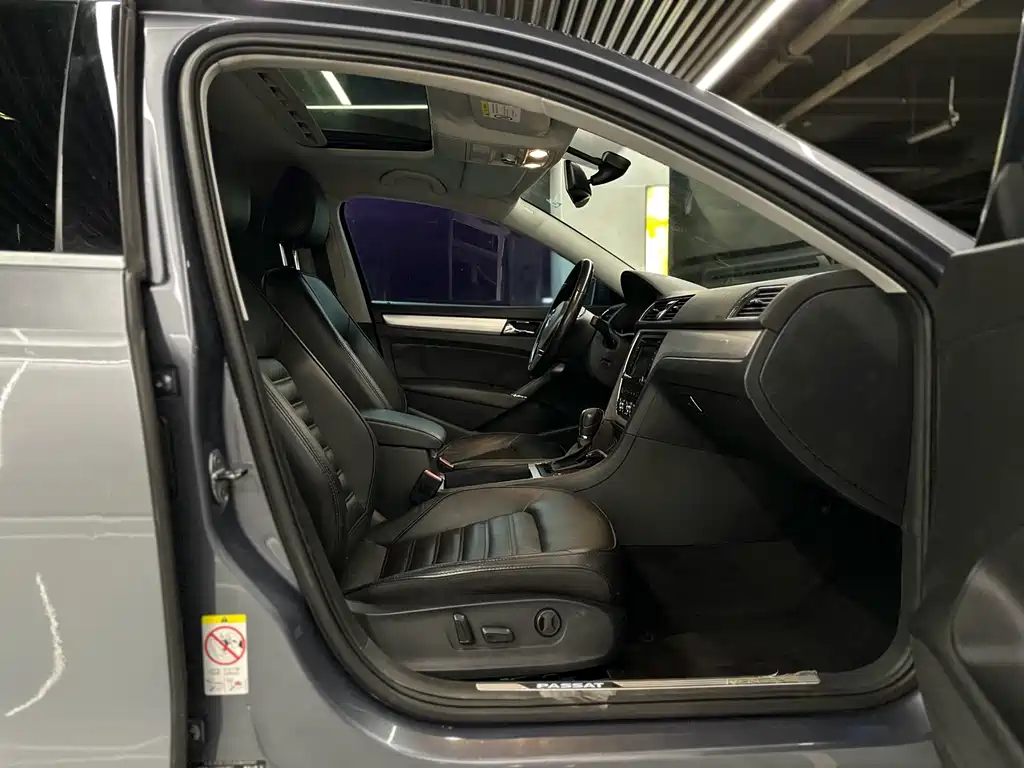Volkswagen Passat 2015 — фото 21