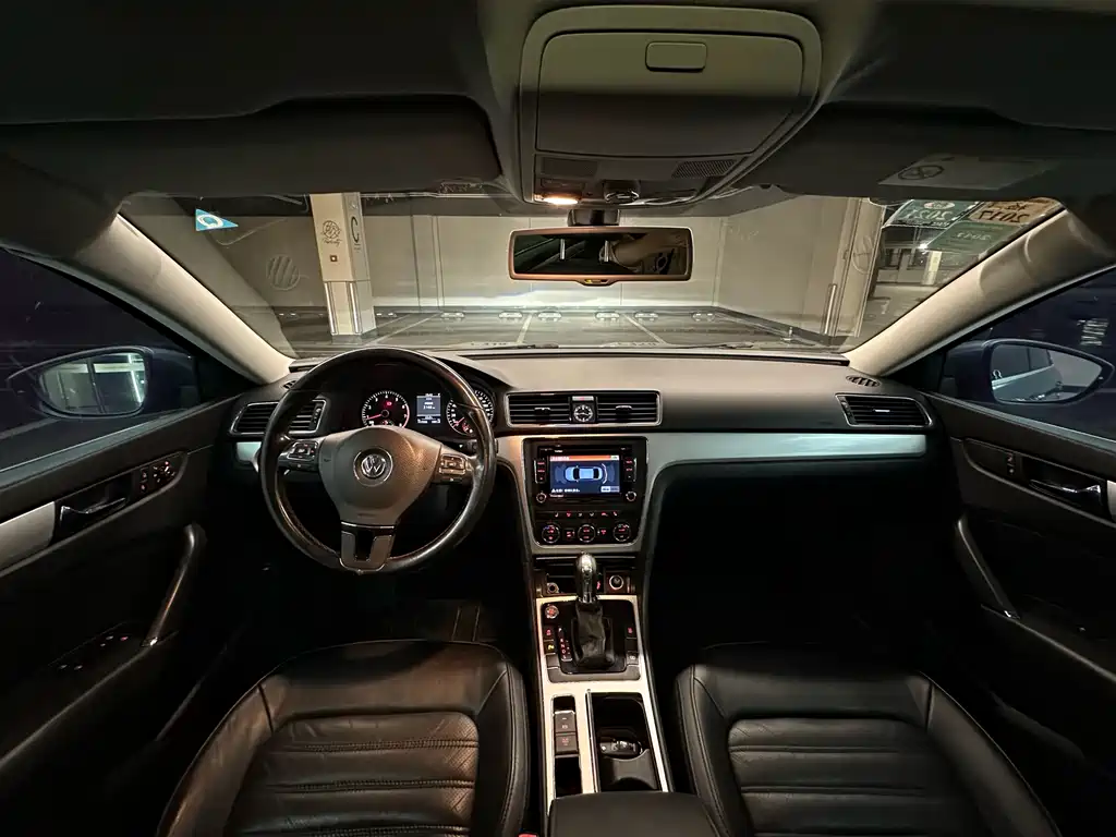 Volkswagen Passat 2015 — фото 25