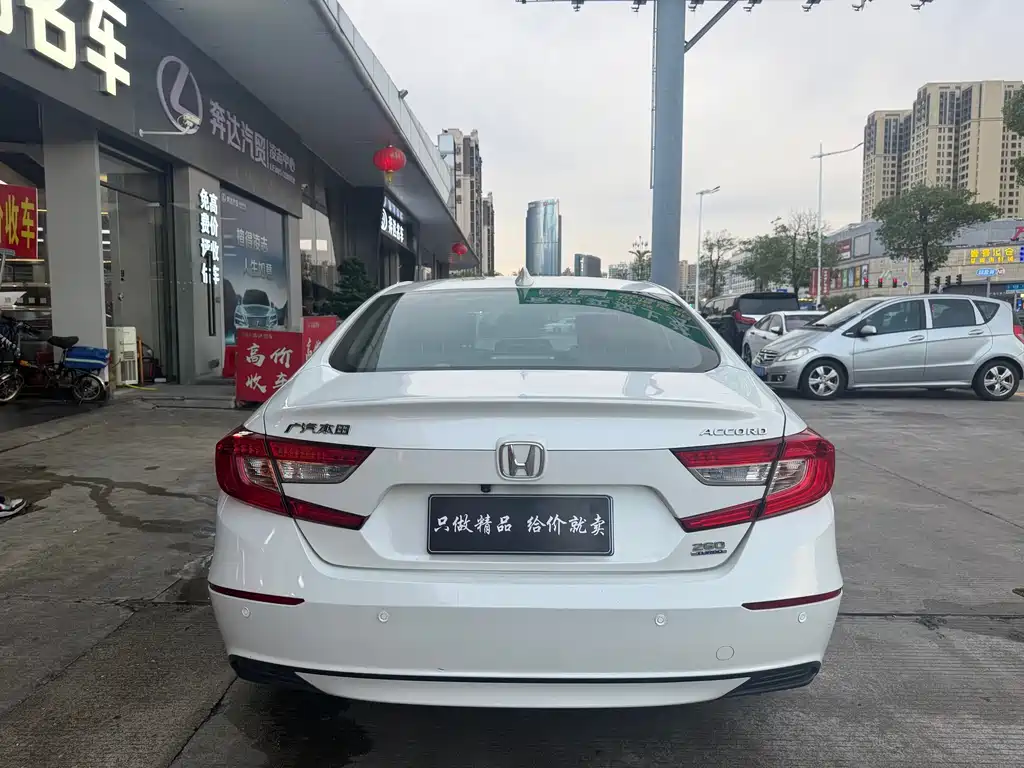 Honda Accord 2019 — фото 12